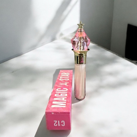 Jeffree Star Magic Star™ Concealer - Shade C12 - Picture 4 of 4